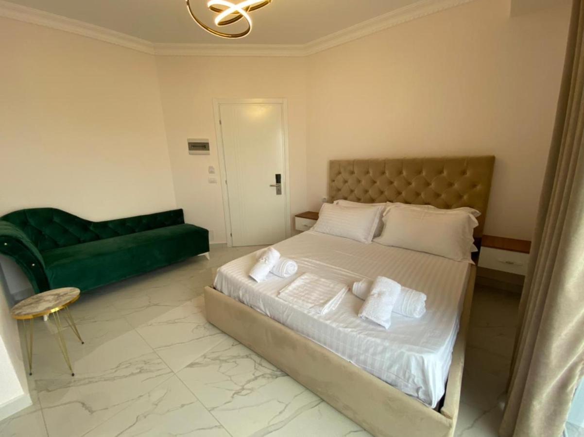 Golden Hill Hotel