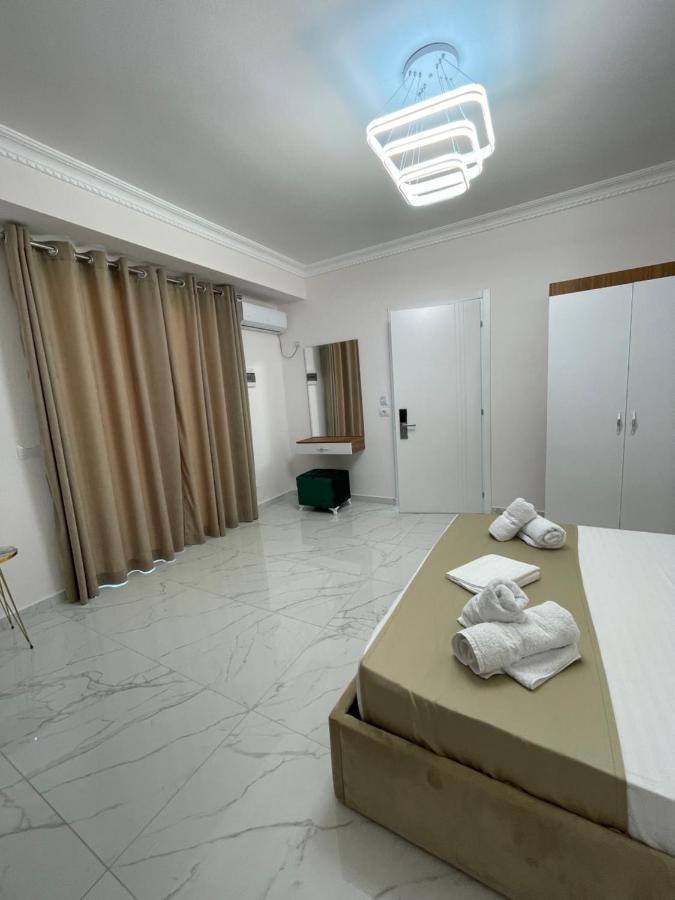 Hotel Golden Hill