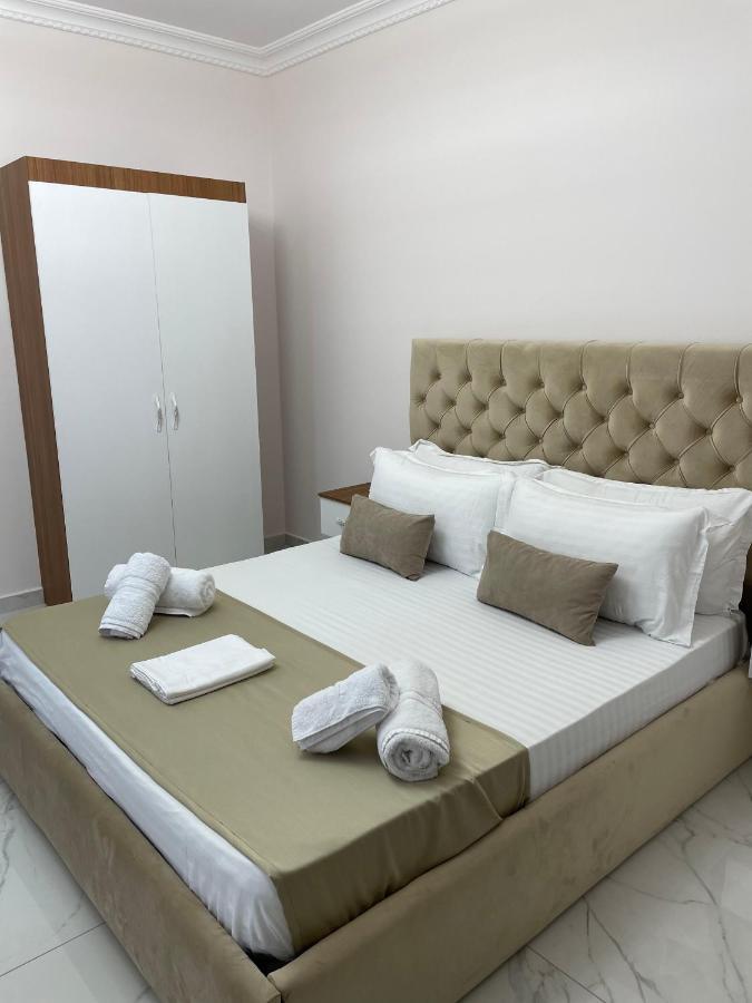 Golden Hill Hotel