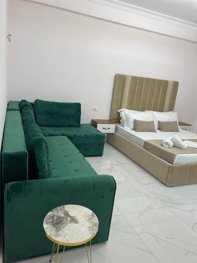 Golden Hill Hotel 3*